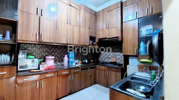 image RUMAH STRATEGIS LT 200M² DI CENGKARENG INDAH, DEKAT TOL (7)