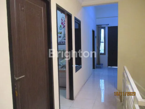 image RUMAH STRATEGIS 6 KT & 5 GARASI DI PERUM TAMAN PINANG SIDOARJO (5)