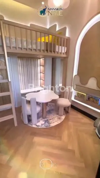 image RUMAH BARU TYPE DIANA DI MANSION NINE DI BARAT SURABAYA MENGANTI (5)