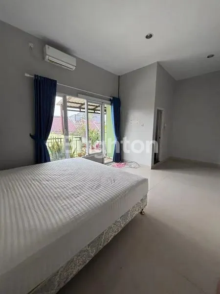 image RUMAH 2 LANTAI SIAP HUNI, 4 KT DI MELATI MAS (3)