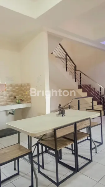 image DIJUAL RUMAH KOST MANGGA BESAR DWIWARNA | 5 LANTAI | SHM | LOKASI SUPER STRATEGIS (5)