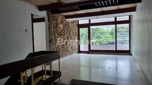 image HUNIAN EKSLUSIF KOLONIAL, SHM, LT 502M² (3)