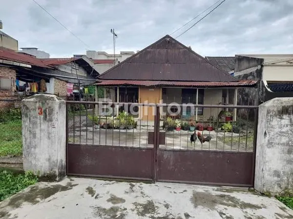 image RUMAH LUAS 440M² DI MEDAN BARAT, DEKAT RS MEDISTRA (2)
