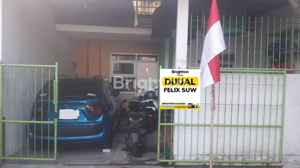 image RUMAH DI SWAN MENGANTI PARK GRESIK  (1)