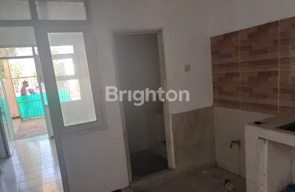 image RUMAH DI SWAN MENGANTI PARK GRESIK  (3)