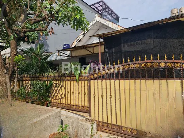 HUNIAN STRATEGIS 4KT DEKAT GANDARIA CITY, LT 236M²