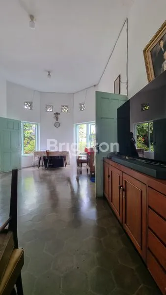 image RUMAH TENGAH KOTA  (3)