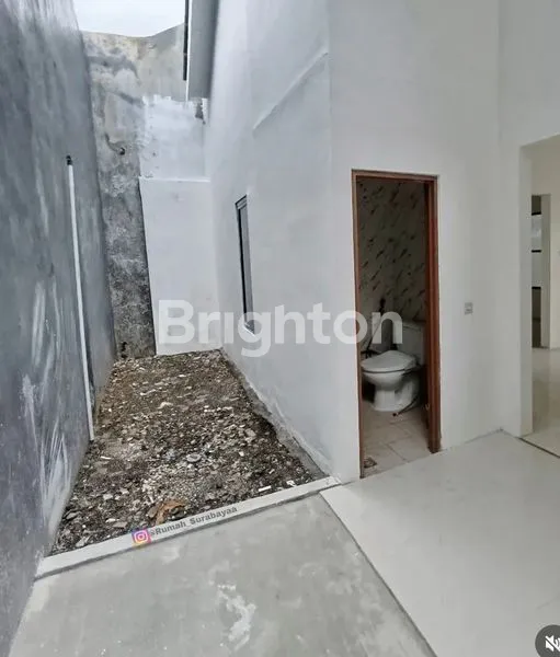 image RUMAH NEW GRESS DENGAN LEBAR 7 DEKAT RAYA MERR, MEDOKAN, WONOREJO, TOL WARU-JUANDA (8)