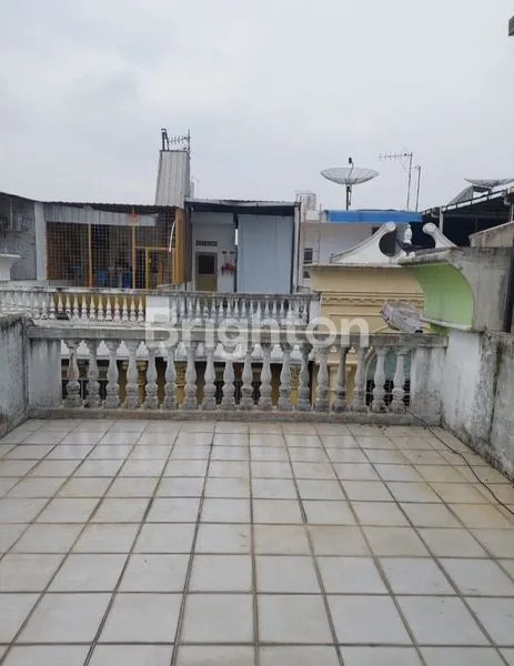 image TOWN HOUSE KOMPLEK AYAHANDA BOULEVARD (8)