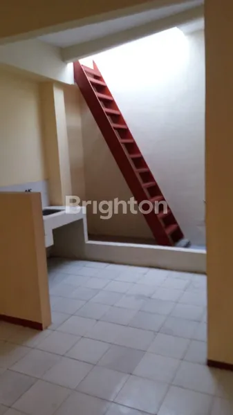 image HUNIAN NYAMAN TERAWAT WIGUNA FULL BANGUNAN, DINGIN HADAP SELATAN  (2)