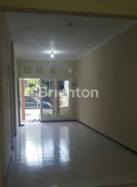 image HUNIAN NYAMAN TERAWAT WIGUNA FULL BANGUNAN, DINGIN HADAP SELATAN  (3)