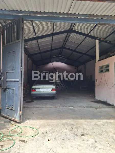 image GUDANG DIJUAL DI BARATAJAYA LINGKUNGAN TENANG (2)