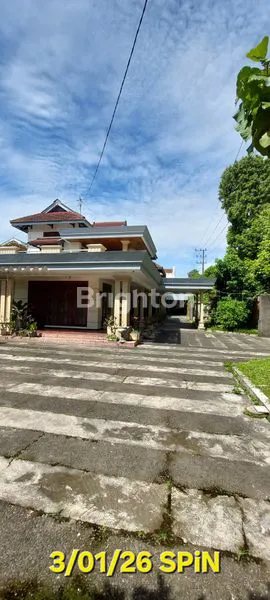 image RUMAH HOOK MEWAH LT 1041M² DI MALANG, SIAP HUNI (1)