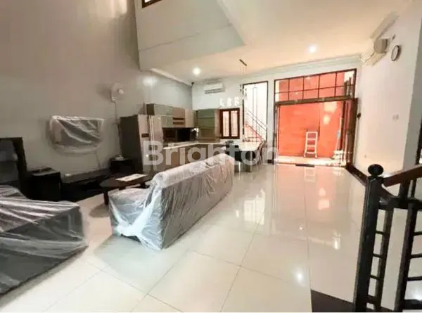 image RUMAH BARU SELESAI RENOV 3LANTAI SIAP HUNI DI KELAPA GADING. (1)