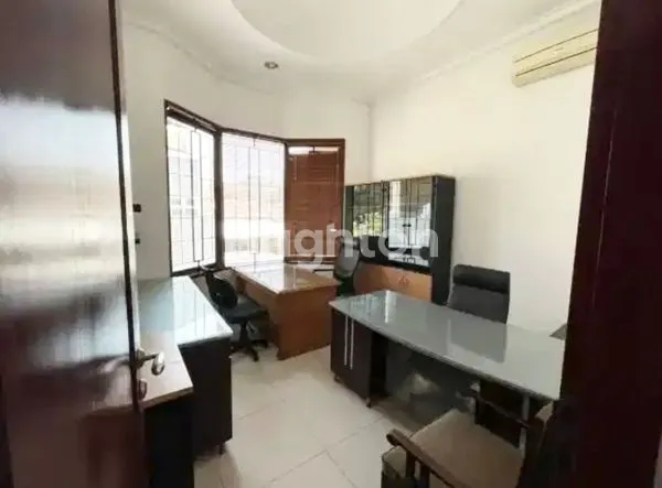 image RUMAH BARU SELESAI RENOV 3LANTAI SIAP HUNI DI KELAPA GADING. (3)