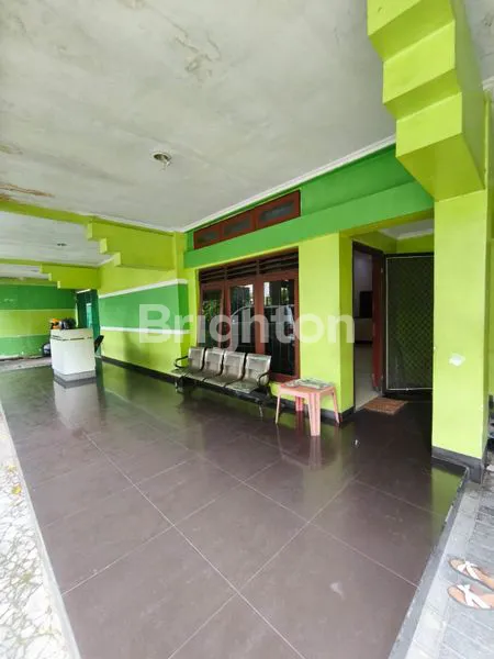 image RUMAH 2 LANTAI JALAN JAKSA AGUNG SUPRAPTO, GENTENG, SURABAYA PUSAT. KOMERSIAL AREA COCOK UNTUK USAHA DEKAT WALIKOTA MUSTAJAB - AMBENGAN - YOS SUDARSO - GRAND CITY MALL - TUNJUNGAN PLAZA - GUBENG, DLL. (2)