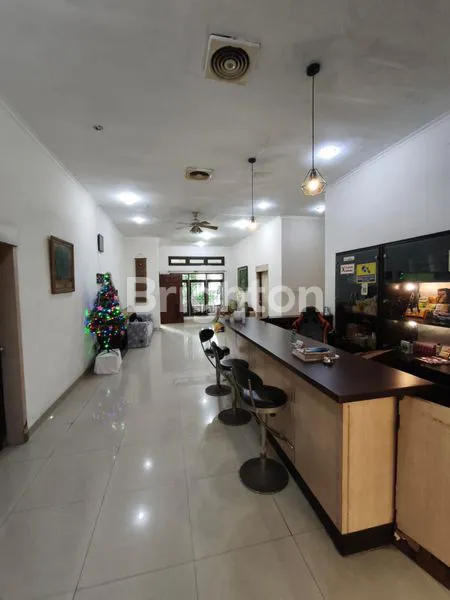 image RUMAH 2 LANTAI JALAN JAKSA AGUNG SUPRAPTO, GENTENG, SURABAYA PUSAT. KOMERSIAL AREA COCOK UNTUK USAHA DEKAT WALIKOTA MUSTAJAB - AMBENGAN - YOS SUDARSO - GRAND CITY MALL - TUNJUNGAN PLAZA - GUBENG, DLL. (7)