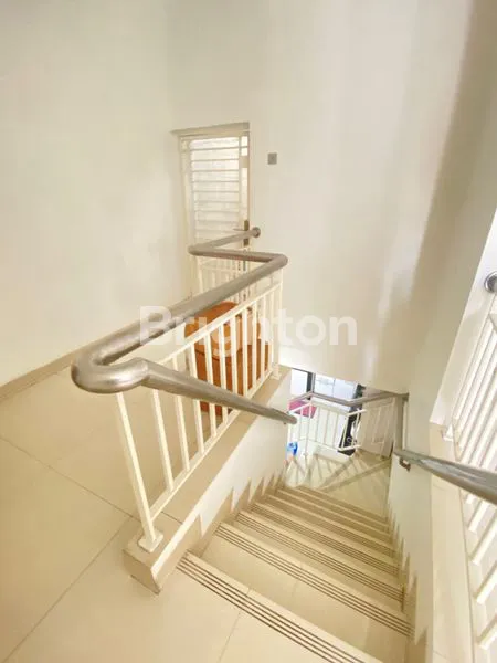 image RUMAH 3 LANTAI SIAP HUNI – TAMAN GALAXY INDAH, BEKASI  (2)
