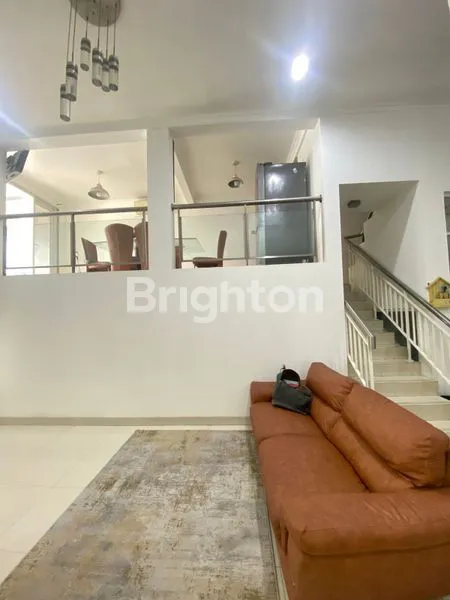 image RUMAH 3 LANTAI SIAP HUNI – TAMAN GALAXY INDAH, BEKASI  (7)