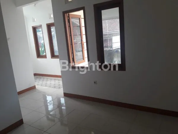 image RUMAH ASRI DI CIOMAS BELAKANG KEBON RAYA BOGOR (8)