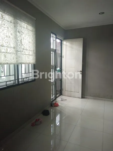 image RUMAH HOOK 2 LANTAI DI GRAND DUTA, LT 105M² (5)