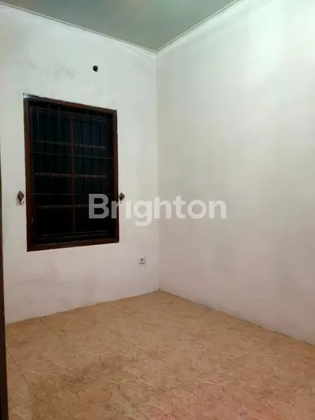 image RUMAH STRATEGIS DILENTENG AGUNG DEKAT UI  (6)