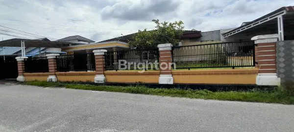 image DIJUAL RUMAH CANTIK DI KOMPLEX PERUMAHAN (1)