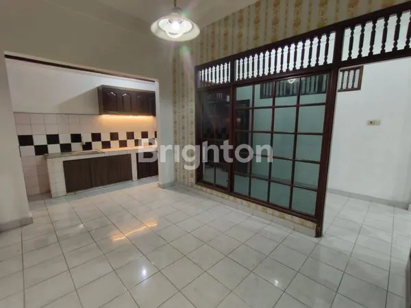 image RUMAH 4KT STRATEGIS DEKAT LIVING WORLD DENPASAR (7)