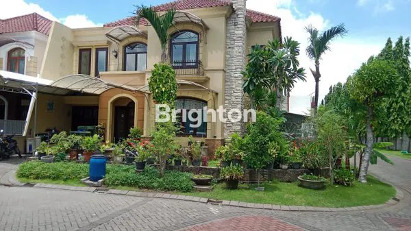 image RUMAH HOOK 2 LANTAI DI CLUSTER MADRID (2)