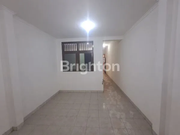 image RUMAH 2 LANTAI SIAP HUNI DI GROGOL, LUAS 138M² (7)