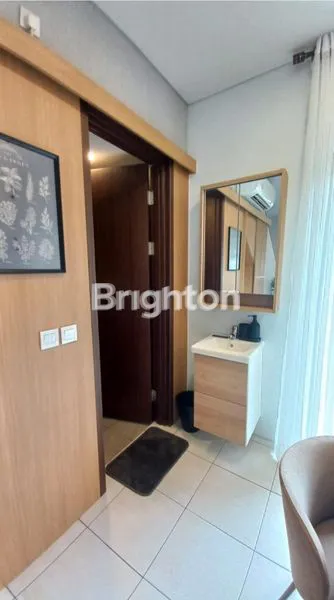 image RUMAH MODERN TROPICAL DI TATAR JAYAPRAKASA KBP (7)