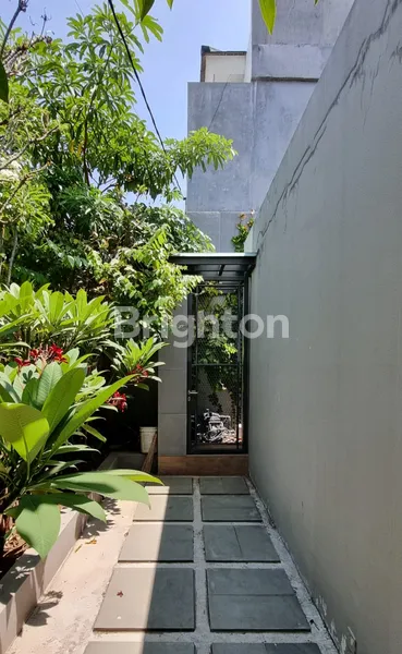 image RUMAH HOOK DI PONDOK NIRWANA RUNGKUT BARUK SURABAYA (7)