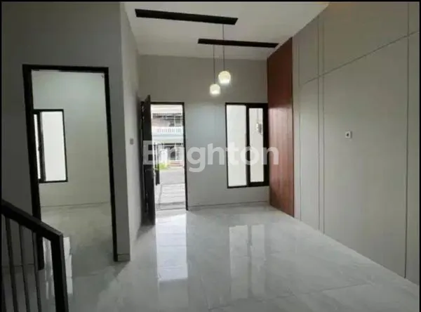 image BUTUH CEPAT RUMAH BARU GRESS MODERN MINIMALIS KLAMPIS SELANGKAH KERAYA MERR (2)