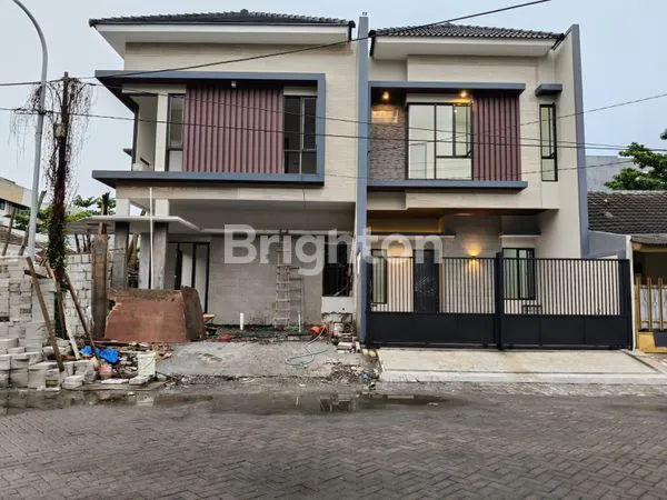 image BUTUH CEPAT RUMAH BARU GRESS MODERN MINIMALIS KLAMPIS SELANGKAH KERAYA MERR (1)