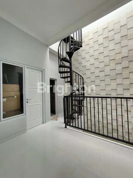 image RUMAH LUAS 350 M² DI KOMPLEK EKSKLUSIF JAKARTA TIMUR (6)