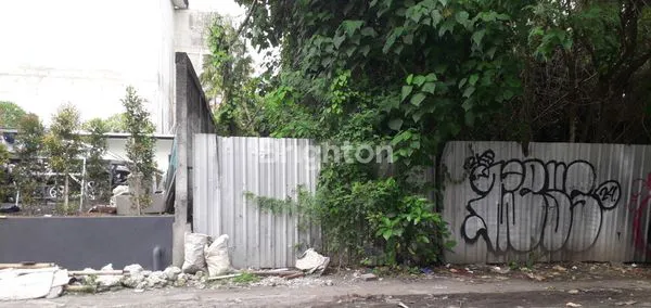 image TANAH PEKARANGAN STRATEGIS ,BANYAK PERTOKOAN ,GALERY DAN ,RESTORAN DISEKITARNYA , (1)