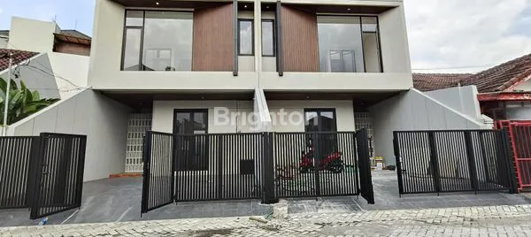 image RUMAH BARU SIAP HUNI, 2 LANTAI, HARGA MENARIK (1)