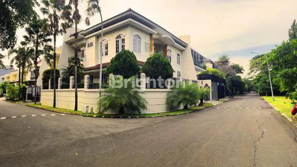 image RUMAH MEWAH PURI SIAP HUNI JAKARTA BARAT (2)