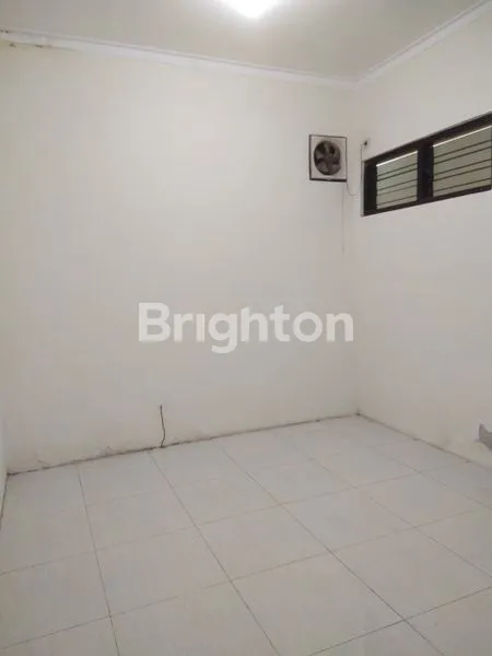 image BUTUH CEPAT LAKU RUMAH LEBAK PERMAI SELANGKAH KE RAYA KENJERAN SURABAYA (6)