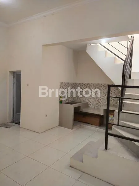 image BUTUH CEPAT LAKU RUMAH LEBAK PERMAI SELANGKAH KE RAYA KENJERAN SURABAYA (8)