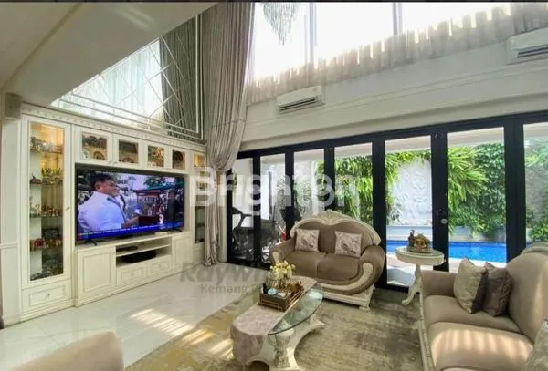 image DIJUAL RUMAH PREMIUM MEWAH DI KAWASAN PREMIUM PONDOK INDAH JAKARTA SELATAN (1)