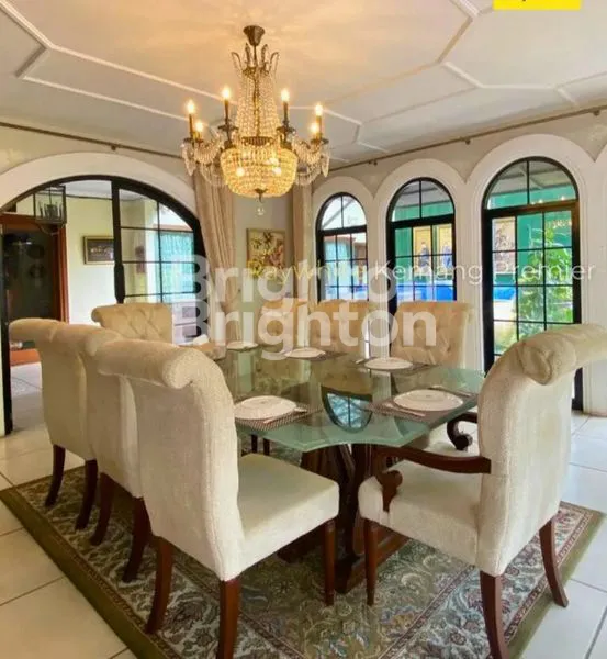 image DIJUAL RUMAH PREMIUM MEWAH DI KAWASAN PREMIUM PONDOK INDAH JAKARTA SELATAN (4)