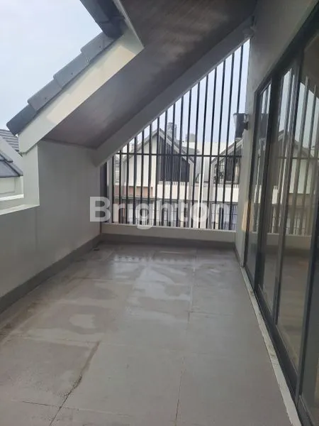 image RUMAH 2 LANTAI NON FURNISHED CLUSTER LEONORA DI GADING SERPONG (8)