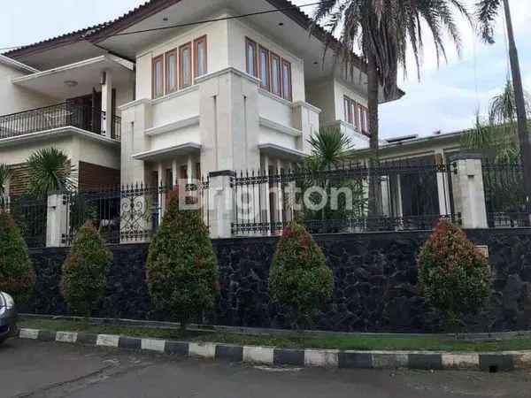 image RUMAH MEWAH KEMANGGISAN DEKAT BINUS JAKARTA BARAT (1)