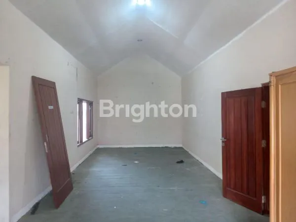 image RUMAH HOOK HITUNG TANAH SIAP HUNI STRATEGIS DAN KOMERSIAL (6)