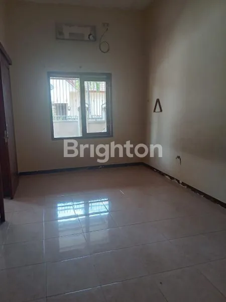 image RUMAH HOOK HITUNG TANAH SIAP HUNI STRATEGIS DAN KOMERSIAL (3)