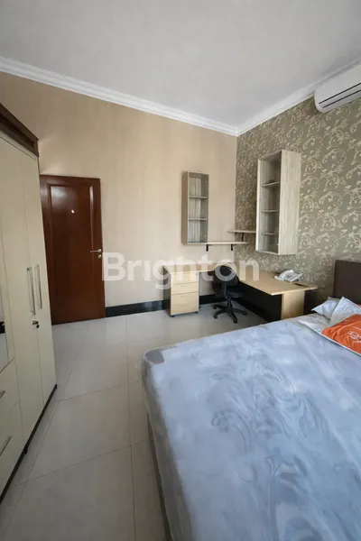 image RUMAH ELITE KELAPA PUAN TIMUR | LT 170 / LB 400 | HADAP SELATAN | SHM (2)