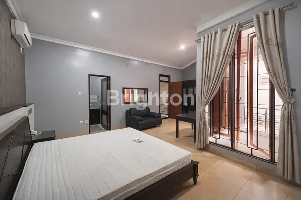 image RUMAH ELITE KELAPA PUAN TIMUR | LT 170 / LB 400 | HADAP SELATAN | SHM (7)