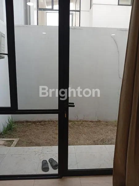 image RUMAH 2 LT SEMI FURNISH DI CENDANA ESSENCE LIPPO KARAWACI BARAT TANGERANG (5)