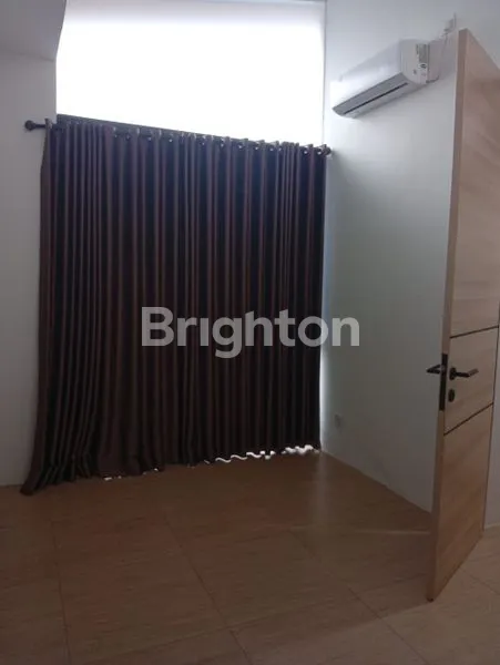 image RUMAH 2 LT SEMI FURNISH DI CENDANA ESSENCE LIPPO KARAWACI BARAT TANGERANG (6)